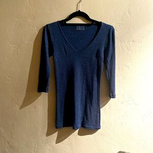 Beautiful metallic blue and black Michael Stars top. Great condition.